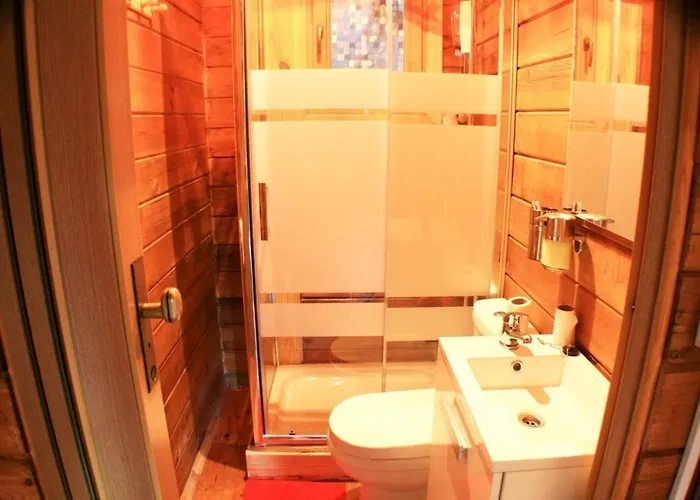 Semesterbostad Casa De Madera